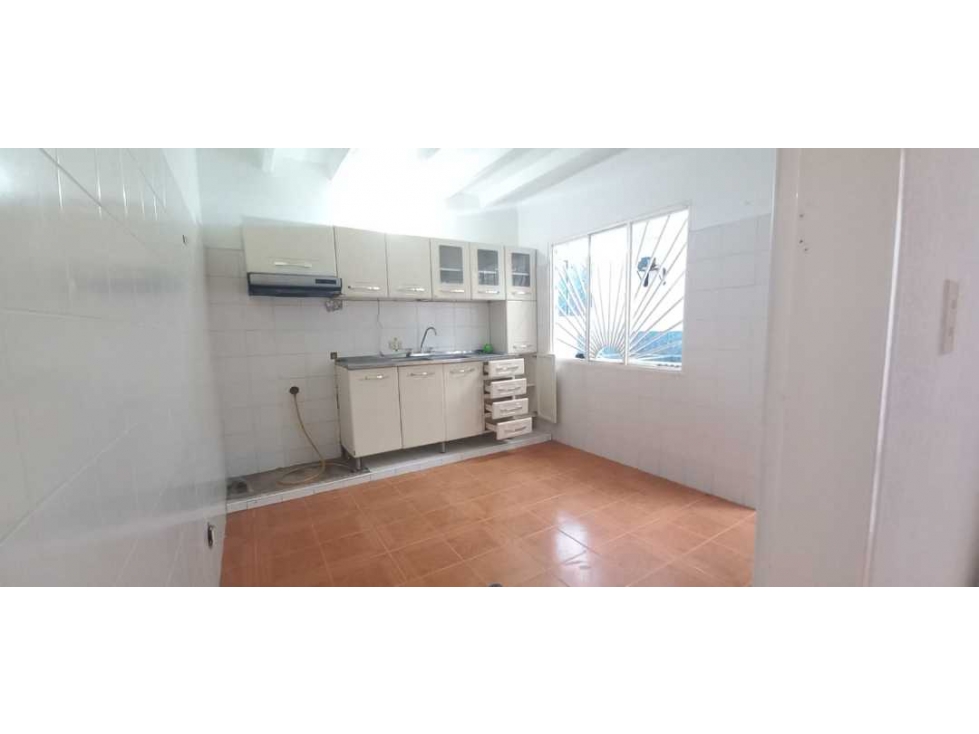 Vendo/Permuto Casa esquinera con Parqueadero sector Vía Catama - 6