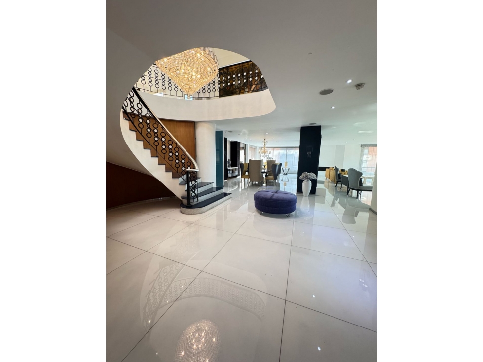 Vendo Arriendo opción amoblado PH Nogal