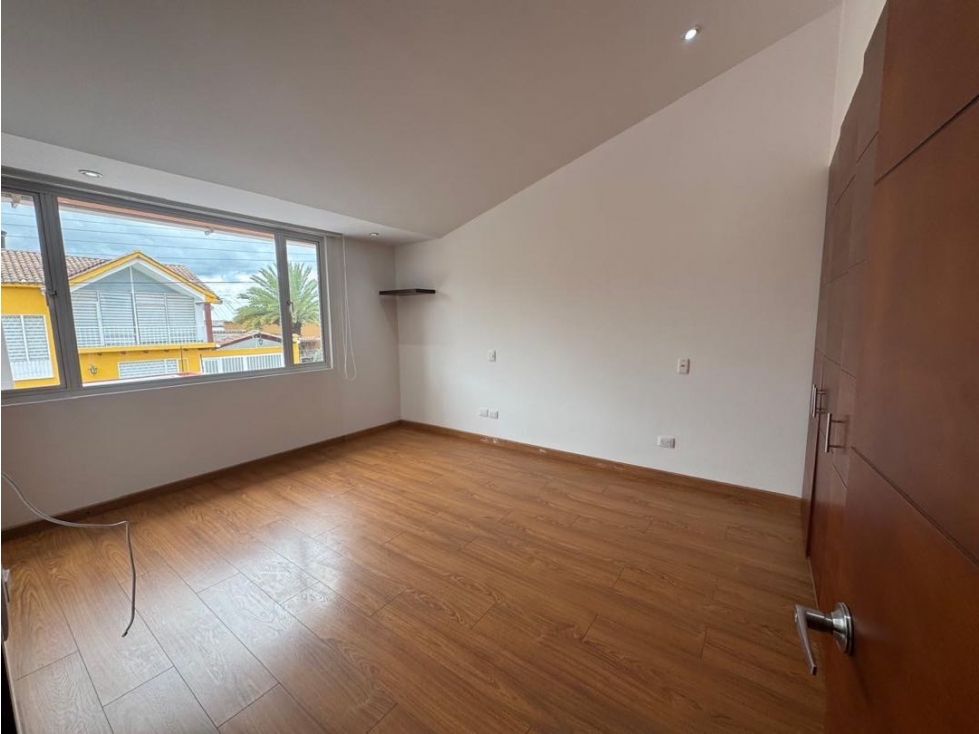 Vendo bella casa de dos niveles en cajica en conjunto. — foto 6