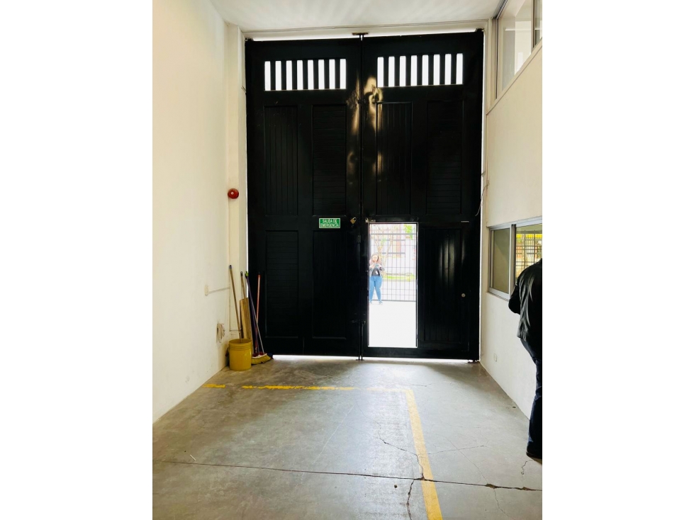 VENDO BODEGA DE 850 M2 SAN JOSE DEL PRADO — foto 2