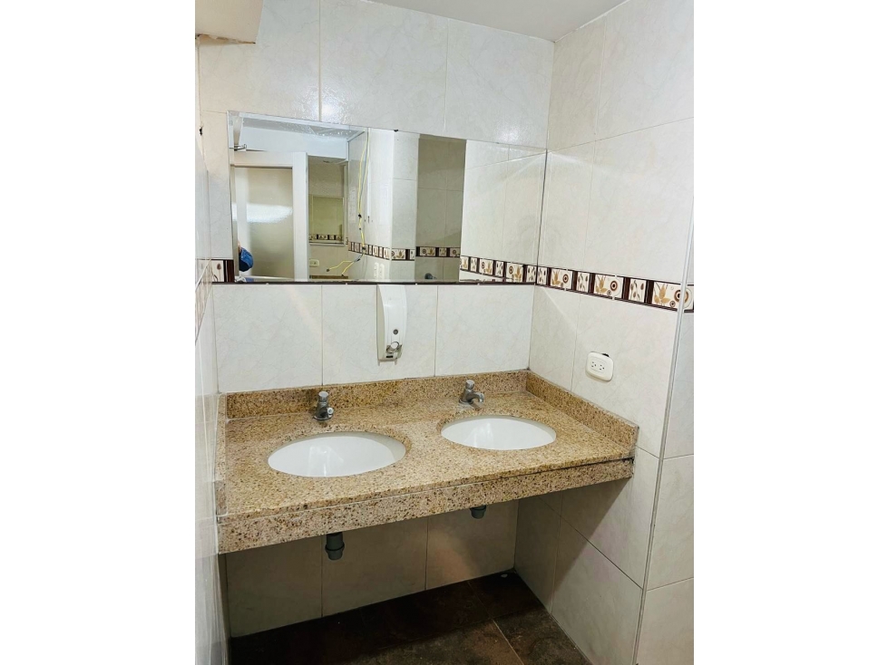 VENDO BODEGA DE 850 M2 SAN JOSE DEL PRADO — foto 4