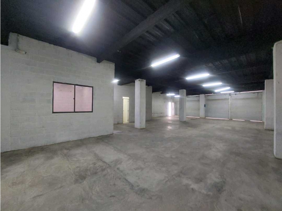Vendo bodega en Mocari + 2 apartamentos - 3
