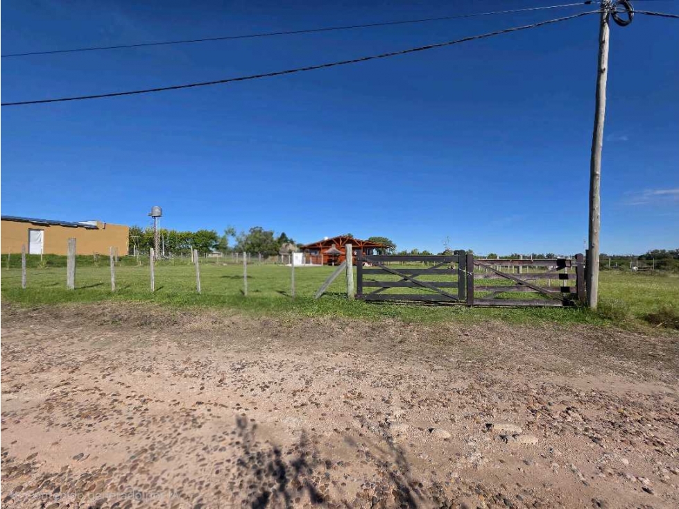 Vendo Cabaña Con Pileta en Concepción del Uruguay, Entre Ríos. - 2