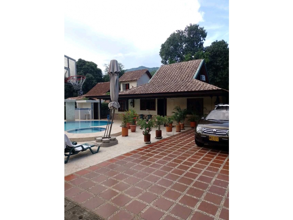 VENDO CABAÑA EN SOPETRAN ANTIOQUIA