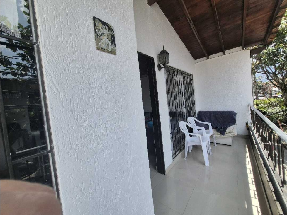 Vendo casa 123m2, piso 2 con garaje, Belén San Bernardo, Medellín — foto 2