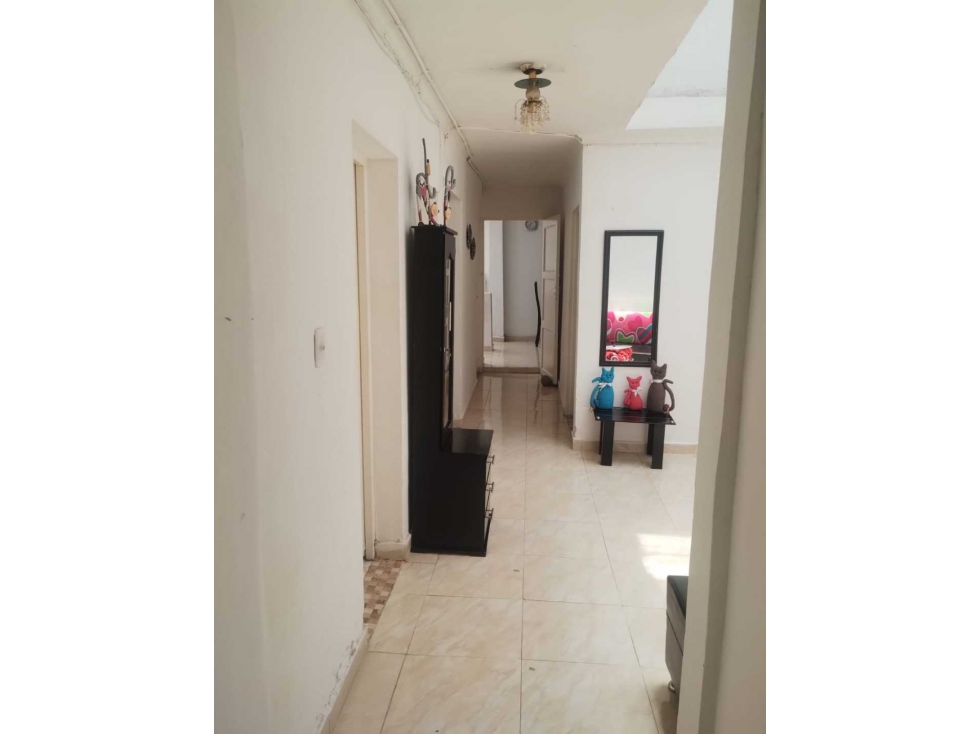 VENDO CASA 1° PISO EN MANRIQUE CERCA A LA ESTACION METROPLUS - 1