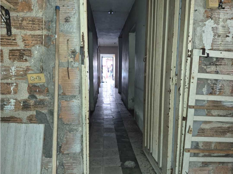 VENDO CASA 1°PISO A REMODELAR EN PEDREGAL PARTE BAJA — foto 5