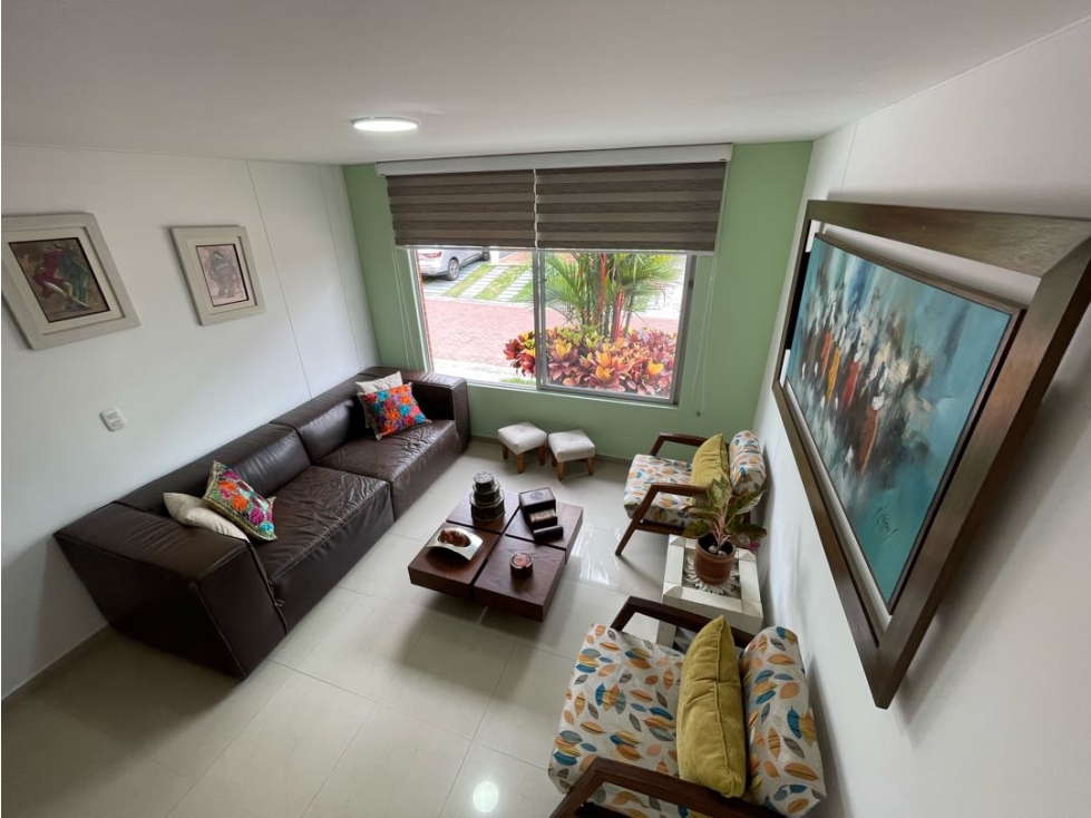 Vendo casa amplia casa en Mirolindo + 220m2+4 hab+ área social - 6