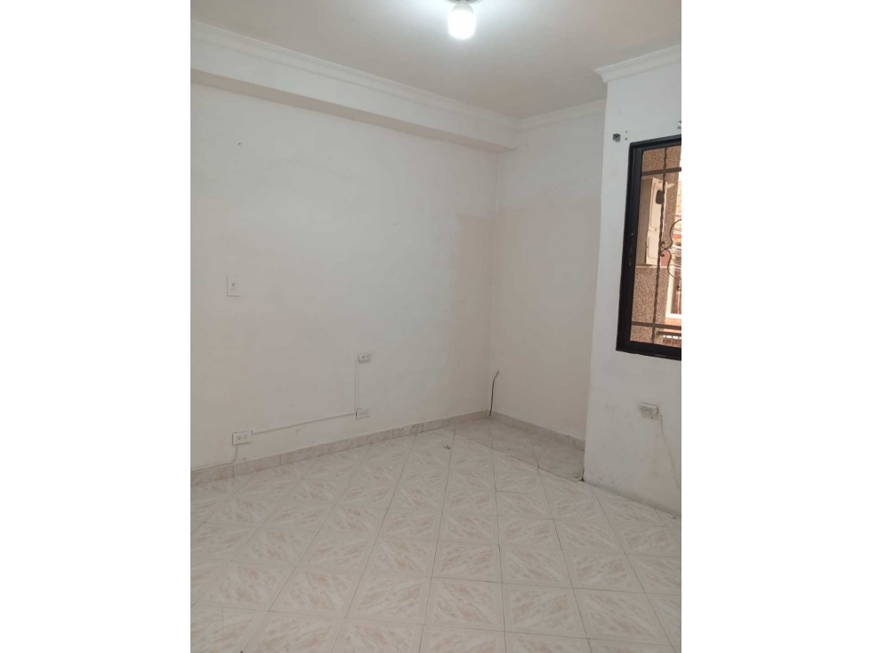 VENDO CASA 2 PISO EN BOYACA LAS BRISAS-CERCA A LA CARLOS HOLGUÌN — foto 4