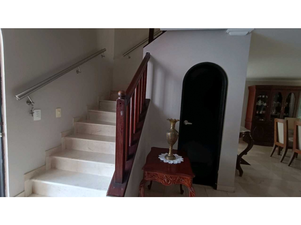 VENDO CASA 2 PISOS CIUDAD JARDIN W8203157PQ — foto 5