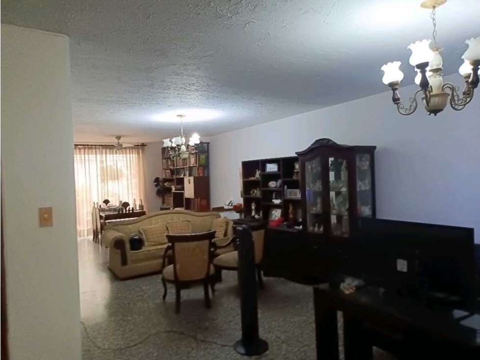 VENDO CASA 2 PISOS PAMPALINDA W9439555 PQ — foto 5