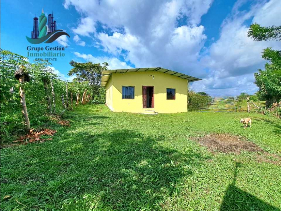 VENDO CASA 2HAB EN LOTE DE 800M2 LA ESTRELLA - 1