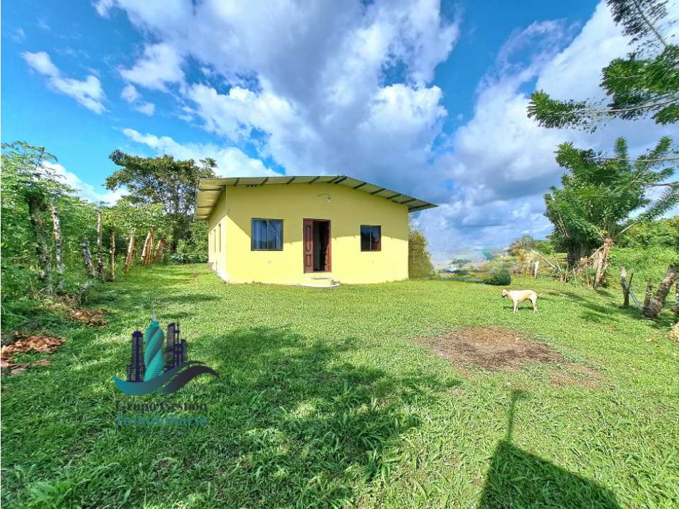 VENDO CASA 2HAB EN LOTE DE 800M2 LA ESTRELLA - 2