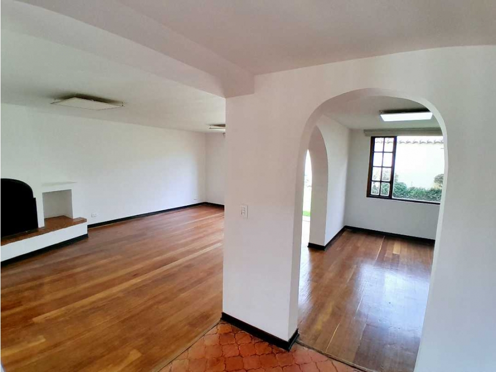 Vendo Casa 323 m2 Santa Ana Occ.3 habitaciones, 3 baños 4 garajes — foto 5