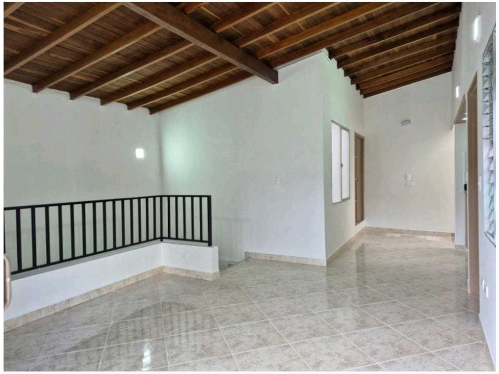 VENDO CASA 3°PISO REMODELADA EN PRADO BELLO CERCA ALPARQUE — foto 3