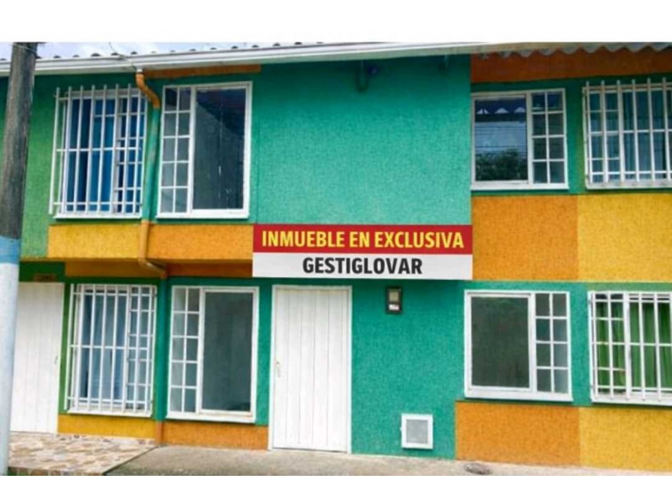 VENDO CASA 4 ALCOBAS EN CONJUNTO QUINTAS DE ARAGON DOSQUEBRADAS FQ