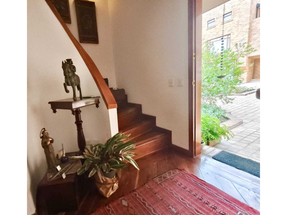 Vendo casa 4 alcobas estudio Terraza balcón sol Usaquén — foto 6