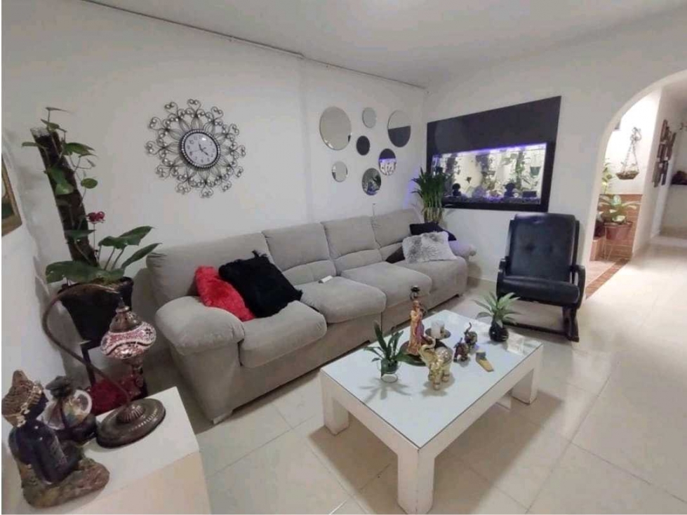 VENDO CASA 95 METROS EN BELÉN LAS PLAYAS..
PRIMER PISO