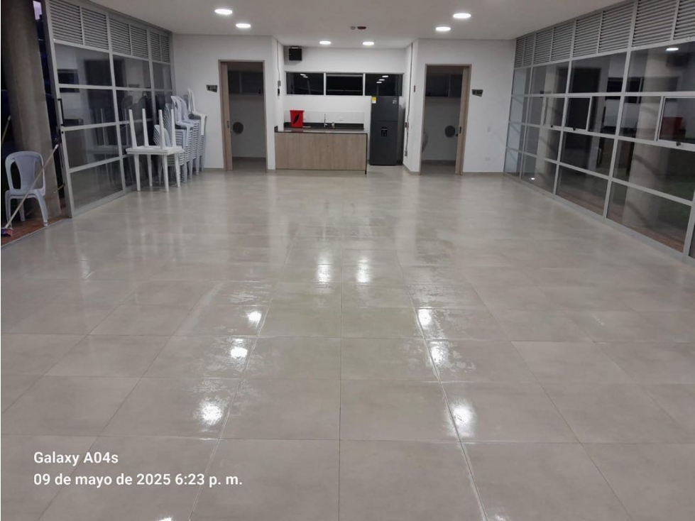 Vendo casa alameda del norte. Niquia 4 garajes — foto 4