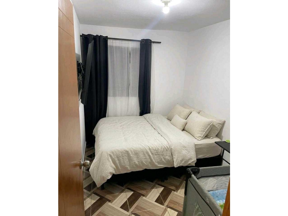 VENDO CASA AMPLIA 3 PISO EN BELLO BARRIO PEREZ — foto 5