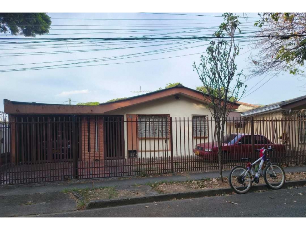 VENDO CASA AMPLIA UNIFAMILIAR PARA REMODELAR NORTE B/ VIPASA(12x25m²) - 1