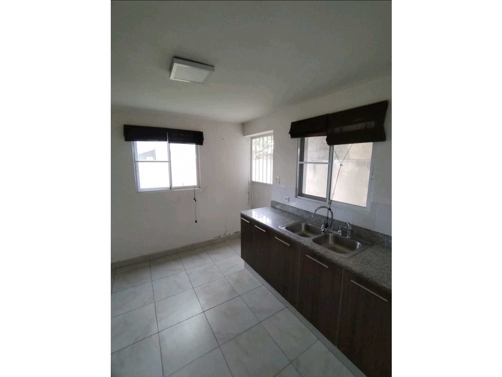 VENDO CASA DUPLEX ARRAIJAN PLAYA DORADA PH LAS OLAS - 4