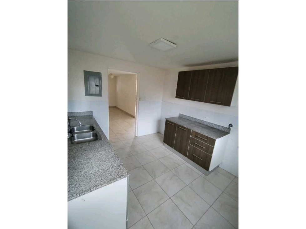 VENDO CASA DUPLEX ARRAIJAN PLAYA DORADA PH LAS OLAS - 5