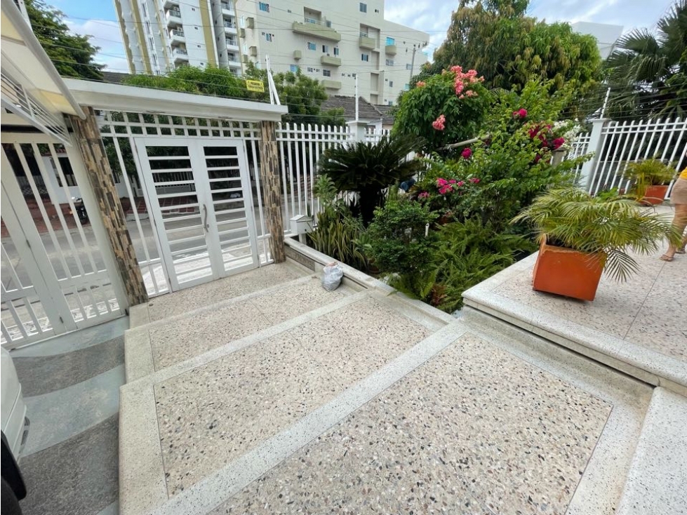 Vendo casa barrio Ciudad Jardín en Barranquilla — foto 3