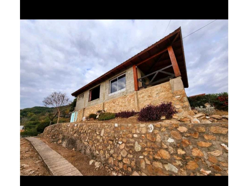 Casa con gran potencial - a metros de la Aerosilla - Grandes vistas