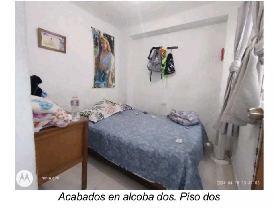 VENDO CASA BIFAMILAR EN CRISTO REY MEDELLIN — foto 5