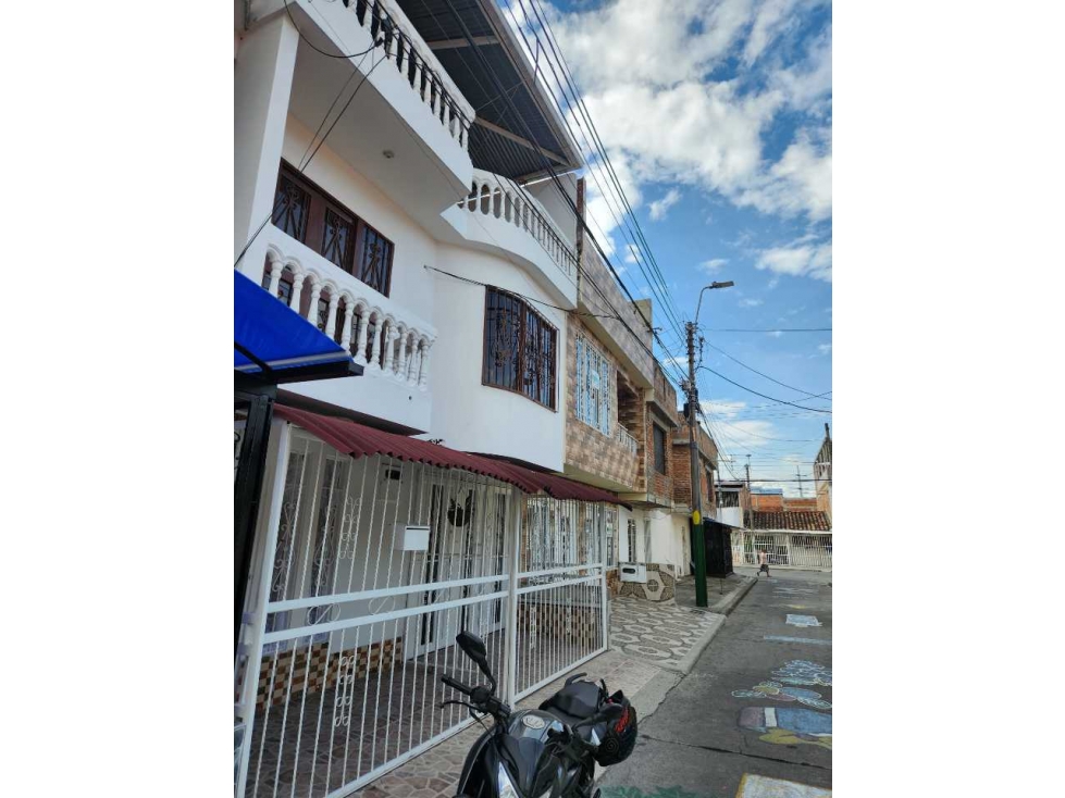VENDO CASA BIFAMILIAR EN B. SESQUI-PQLMIRA(ER)CW:7346391 - 2