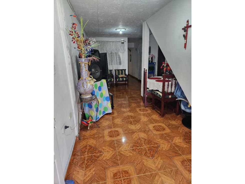VENDO CASA BIFAMILIAR EN B. SESQUI-PQLMIRA(ER)CW:7346391 - 4