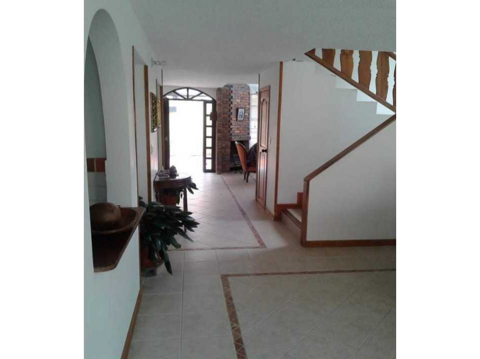 Vendo/ARRIENDO casa en COTA@zona central- - $700- YG - 2