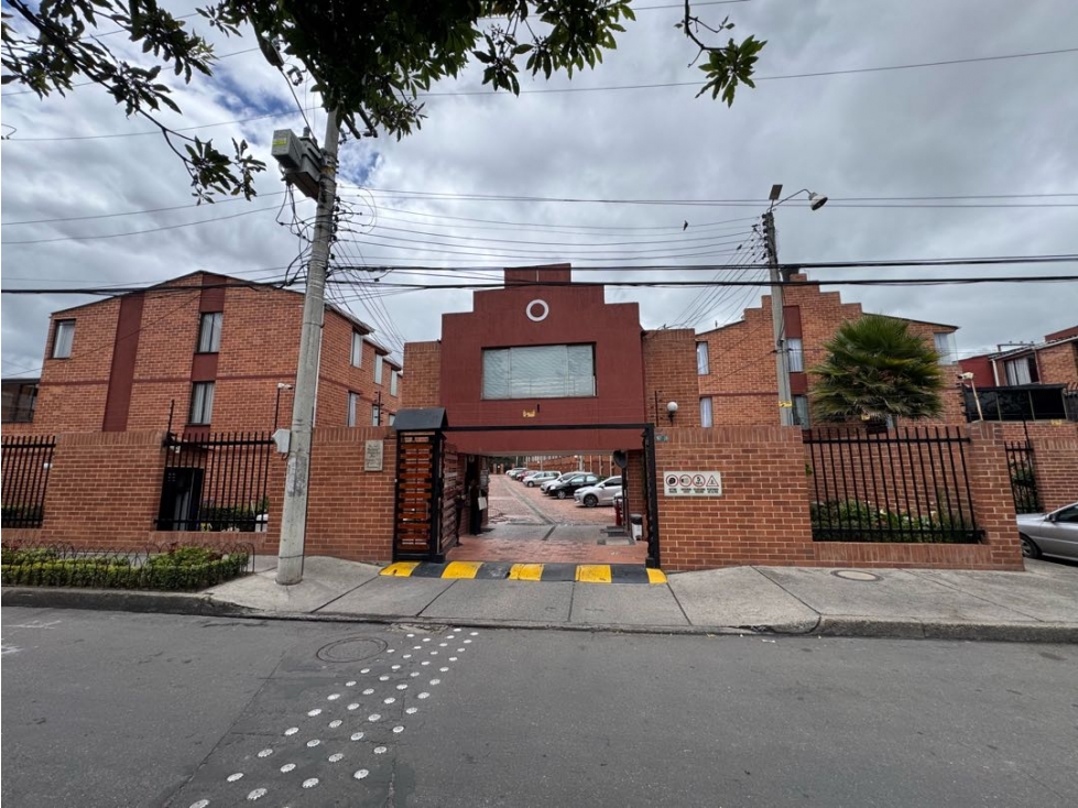 VENDO CASA BOGOTA LA COLINA / SUBA
