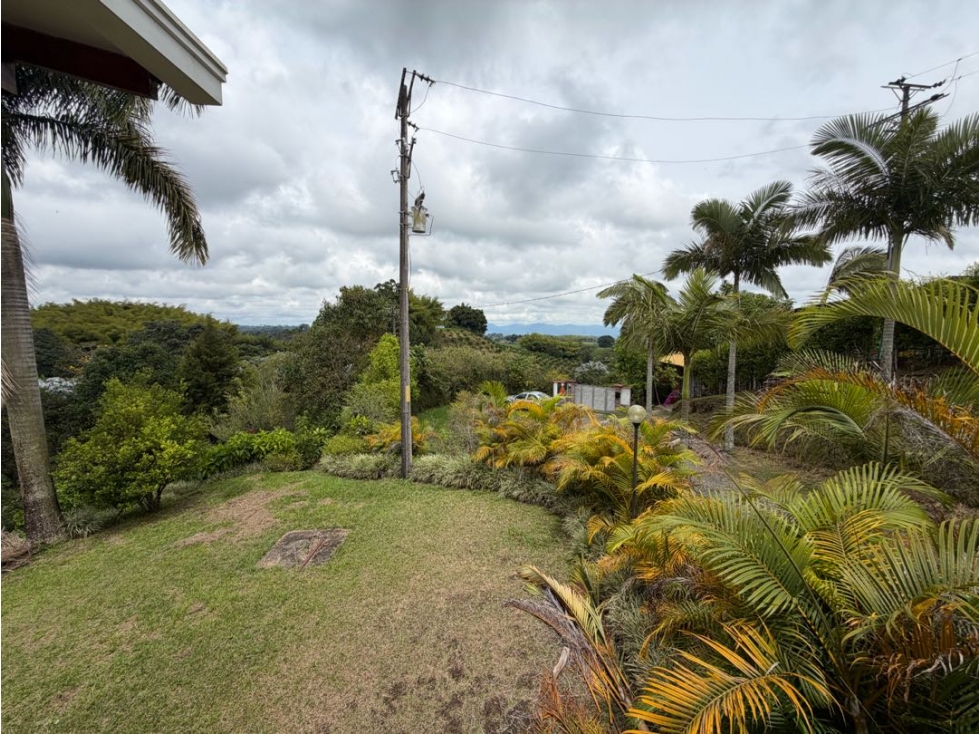 Vendo Casa campestre con amplio lote en la Condina Pereira — foto 3