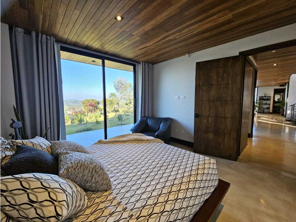 VENDO CASA CAMPESTRE EL RETIRO PARTE ALTA LOTE DE 11.000M2 UNIDAD — foto 3