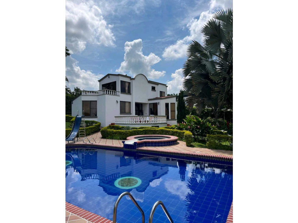 Vendo Casa campestre en Combia..Lujo, naturaleza en un solo lugar.