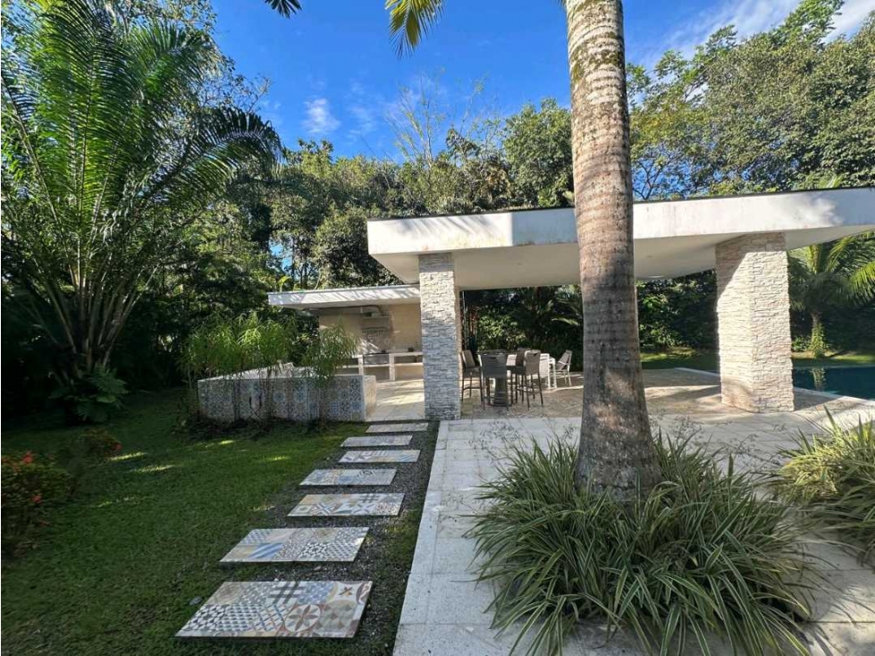 Vendo casa campestre en conjunto cerrado La Florida Villavicencio - 5