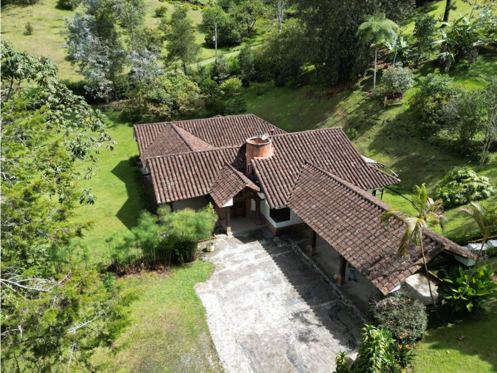 Vendo casa campestre en el Retiro por la Glorieta La Fe — foto 2