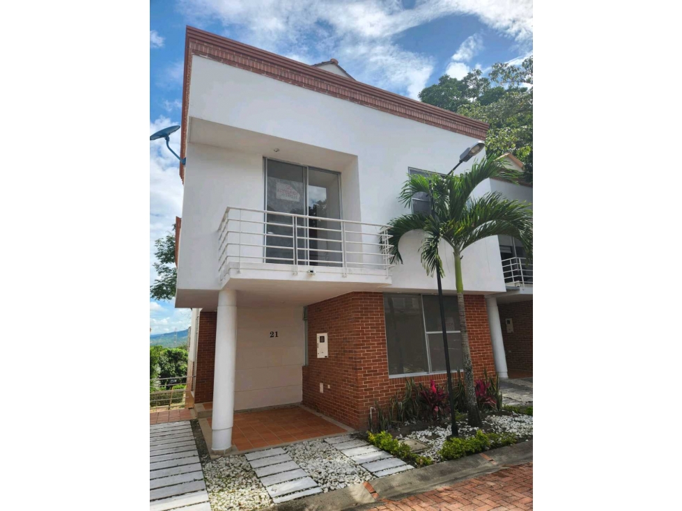 VENDO CASA CAMPESTRE EN IBAGUÉ CONJUNTO CERRADO — foto 3