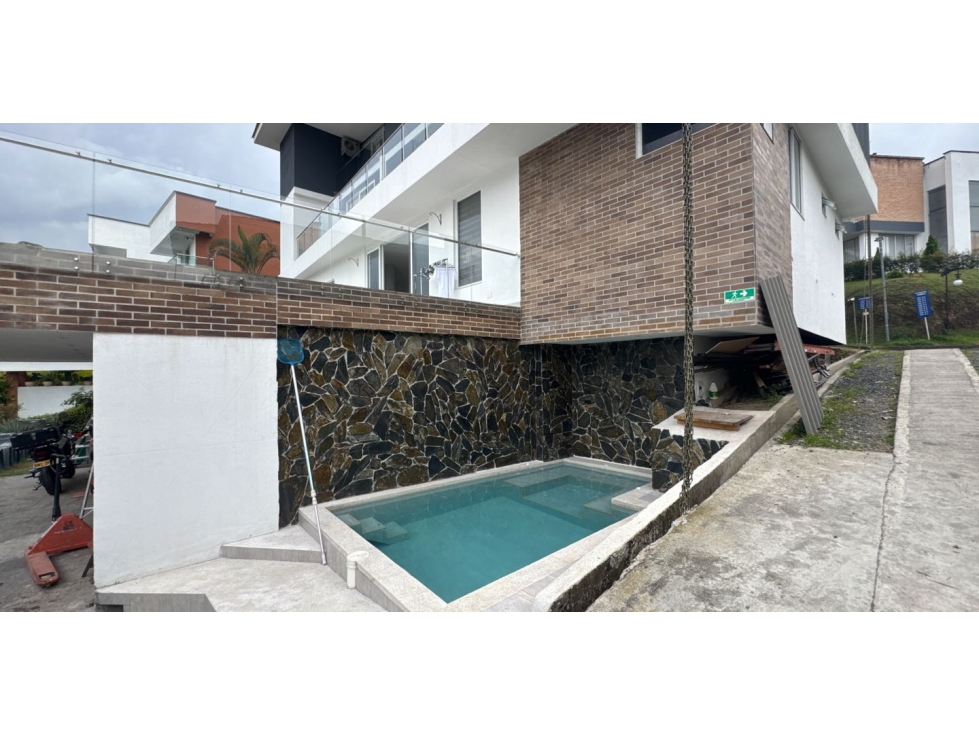 VENDO CASA CAMPESTRE EN LA ROMELIA EL POLLO DOSQUEBRADAS — foto 2
