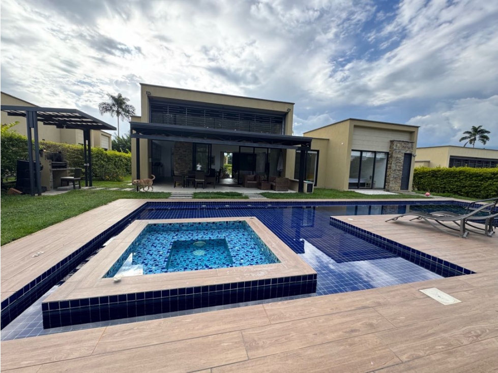 Vendo casa campestre en La Tebaida Quindio conjunto cerrado