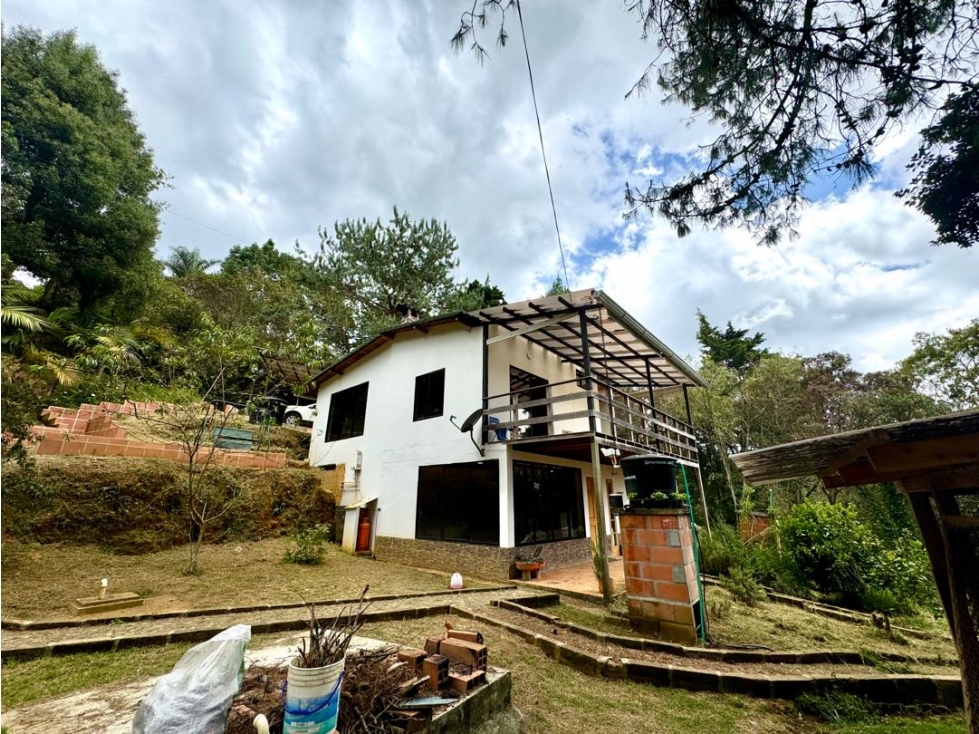Vendo casa campestre en Santa Helena