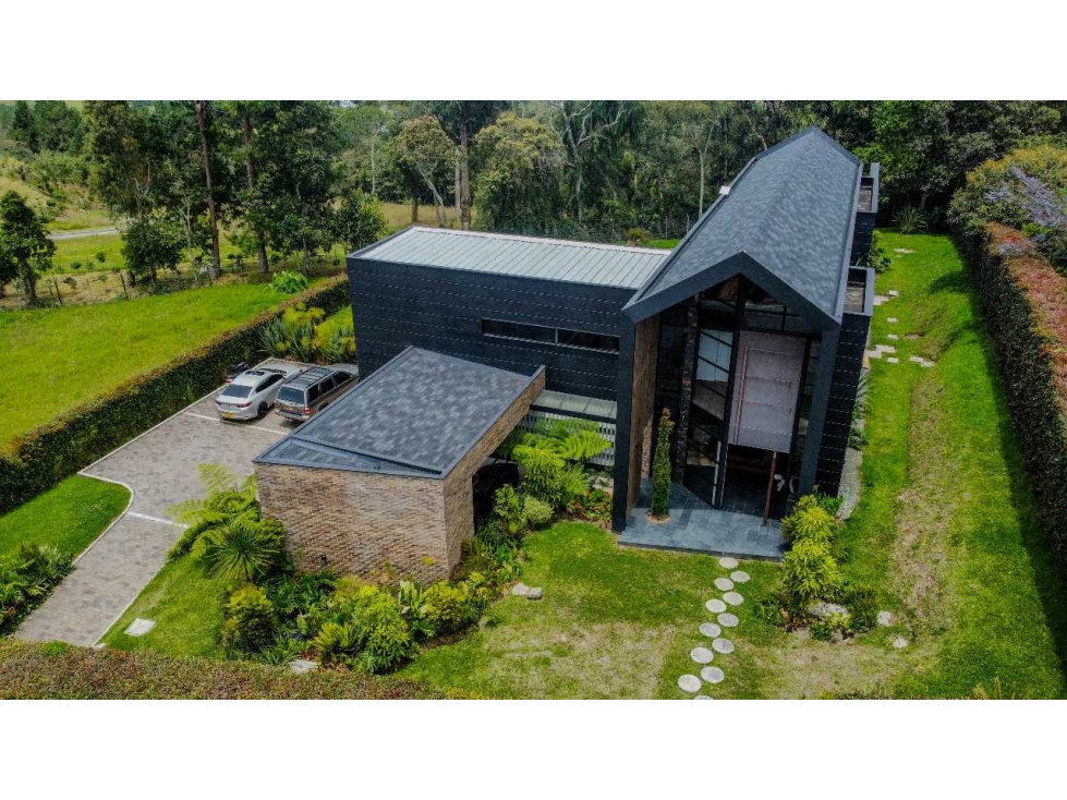 REBAJÓ VENDO CASA CAMPESTRE ENVIGADO ALTO DE LAS PALMAS UNIDAD CERRADA