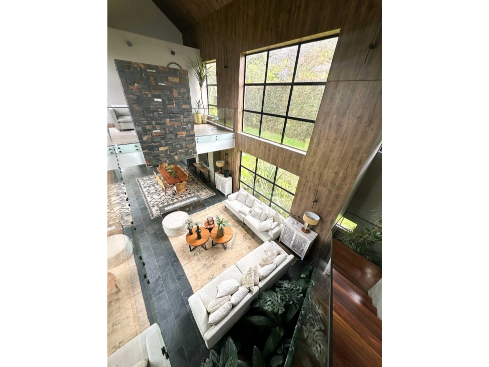 REBAJÓ VENDO CASA CAMPESTRE ENVIGADO ALTO DE LAS PALMAS UNIDAD CERRADA — foto 4