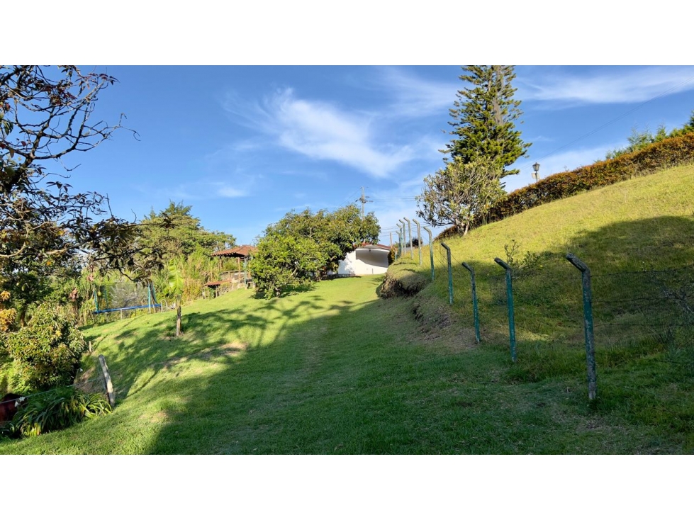 VENDO LOTE INDEPENDIENTE EN SAJONIA AEROPUERTO RIONEGRO — foto 2