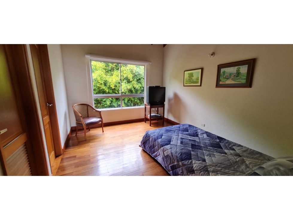 VENDO CASA CAMPESTRE INDEPENDIENTE NO MODERNA LOMA DEL ESCOBERO — foto 5