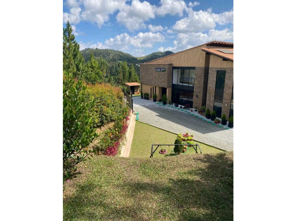 VENDO CASA CAMPESTRE ORIENTE