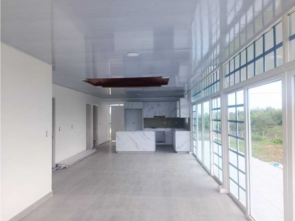 VENDO CASA CAMPESTRE PARA ESTRENAR VÍA ALCALA