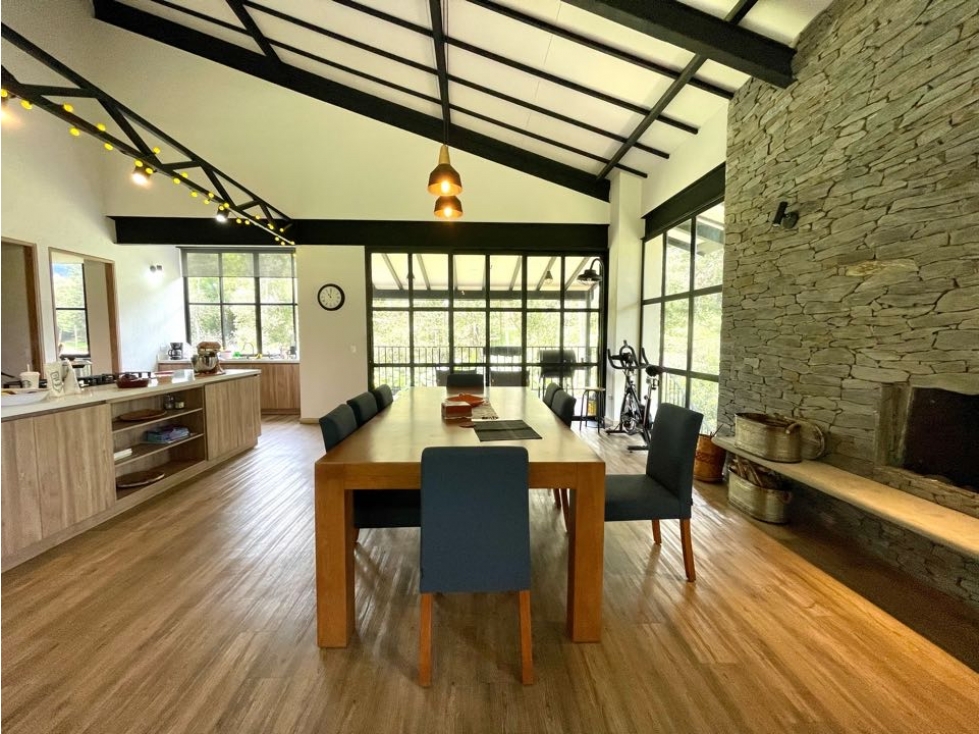 VENDO CASA CAMPESTRE RIONEGRO CABECERAS, MODERNA, 2 NIVELES, 5 ALCOBAS — foto 3